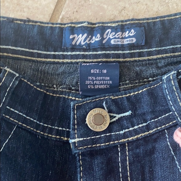 Girl’s Jeans Shorts size 16 - Picture 3 of 6